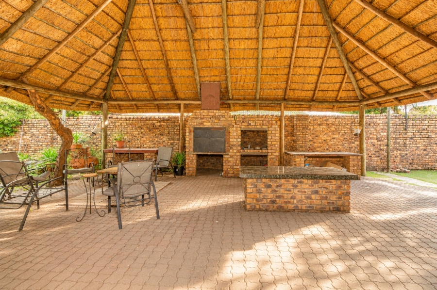 5 Bedroom Property for Sale in Brits North West